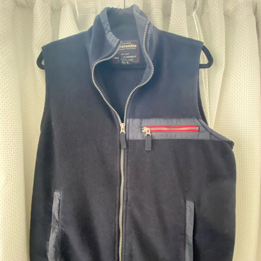 EUC - Kid’s XL Abercrombie navy blue vest